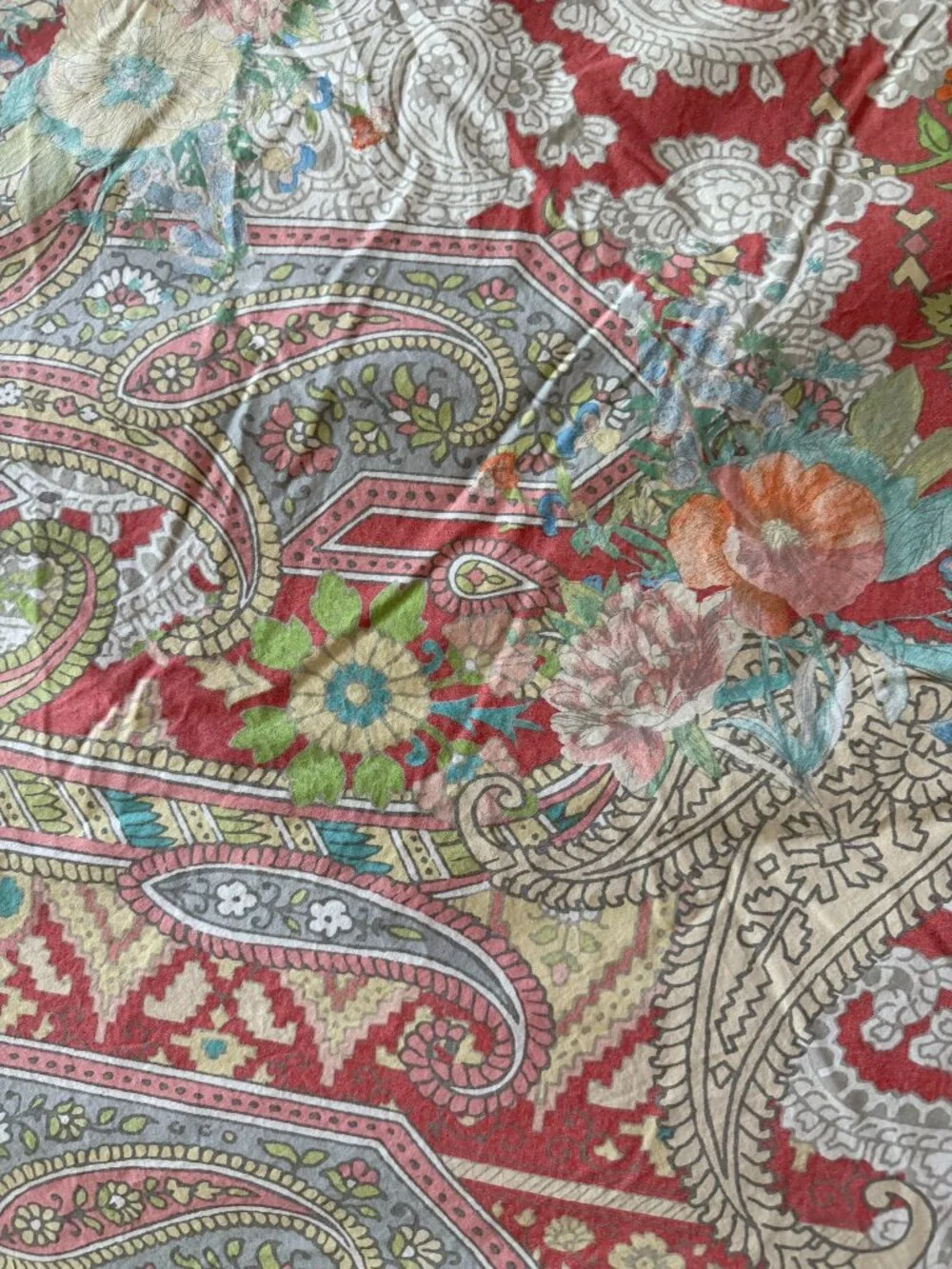 Pottery Barn King Duvet Cover and shams